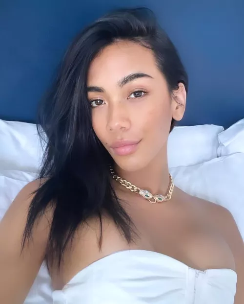 Could I be your Christmas present this year 💕