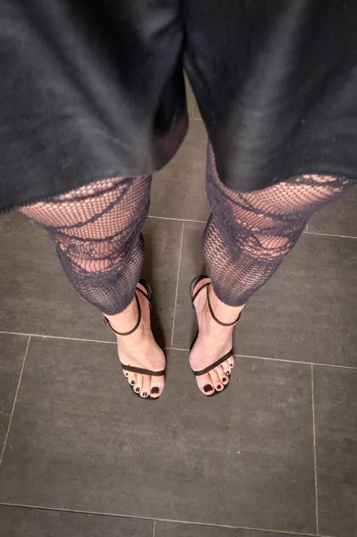 I look quite gothic today