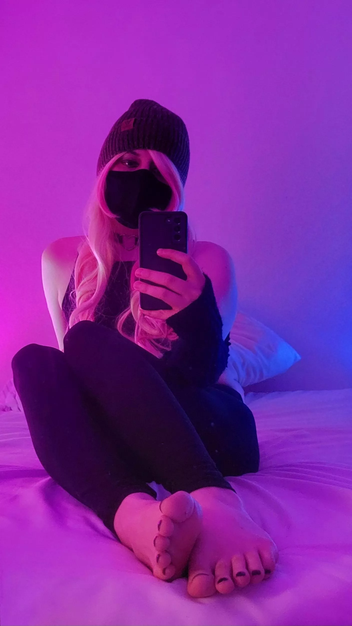 i love showing my feet ❤️