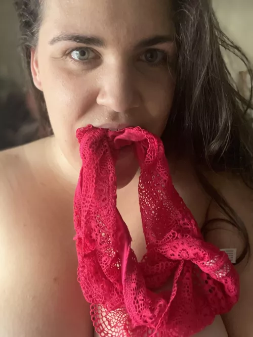 It’s becoming a nightly habit. 😩 I just love the way I taste!!!