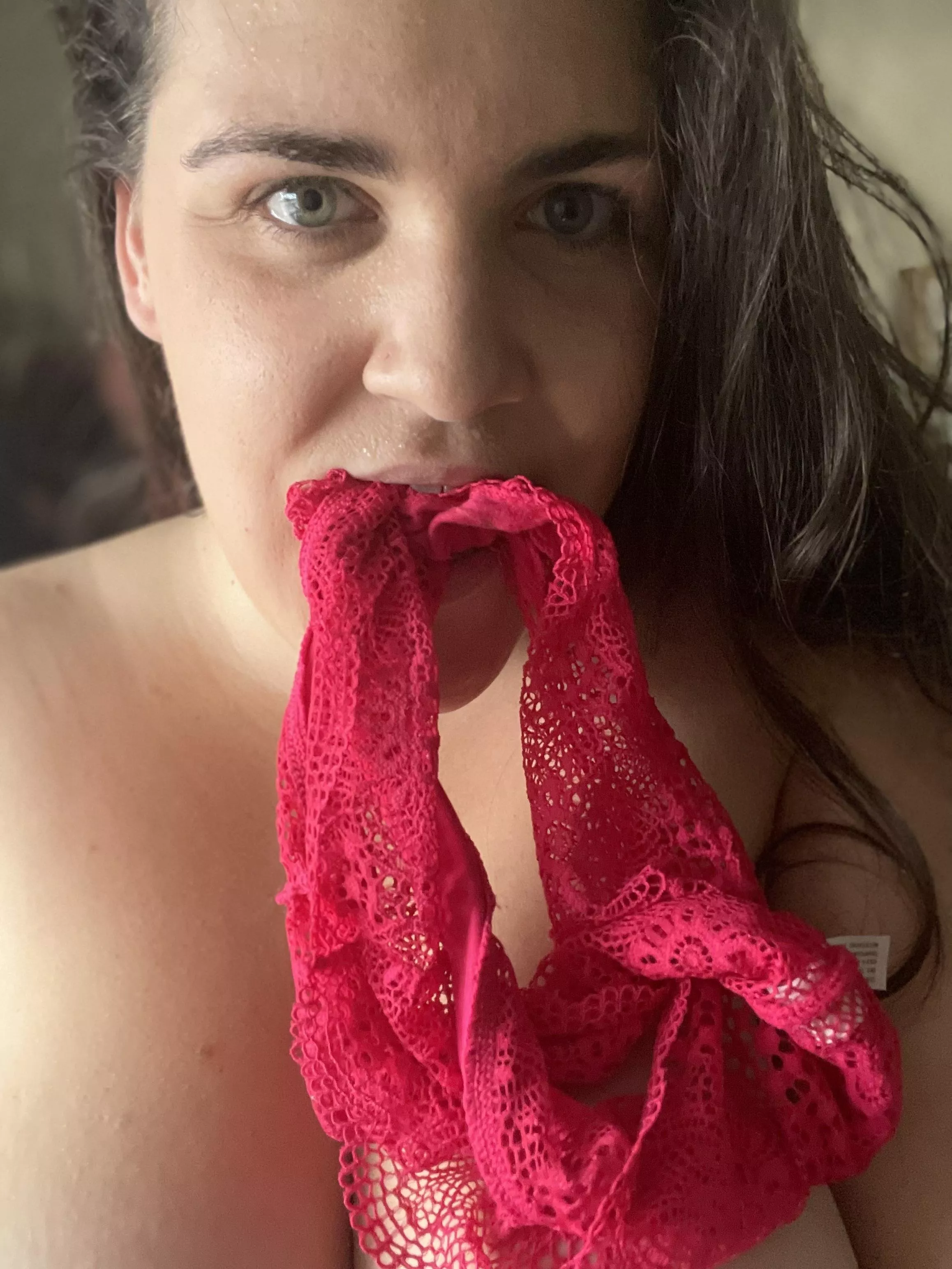 It’s becoming a nightly habit. 😩 I just love the way I taste!!!