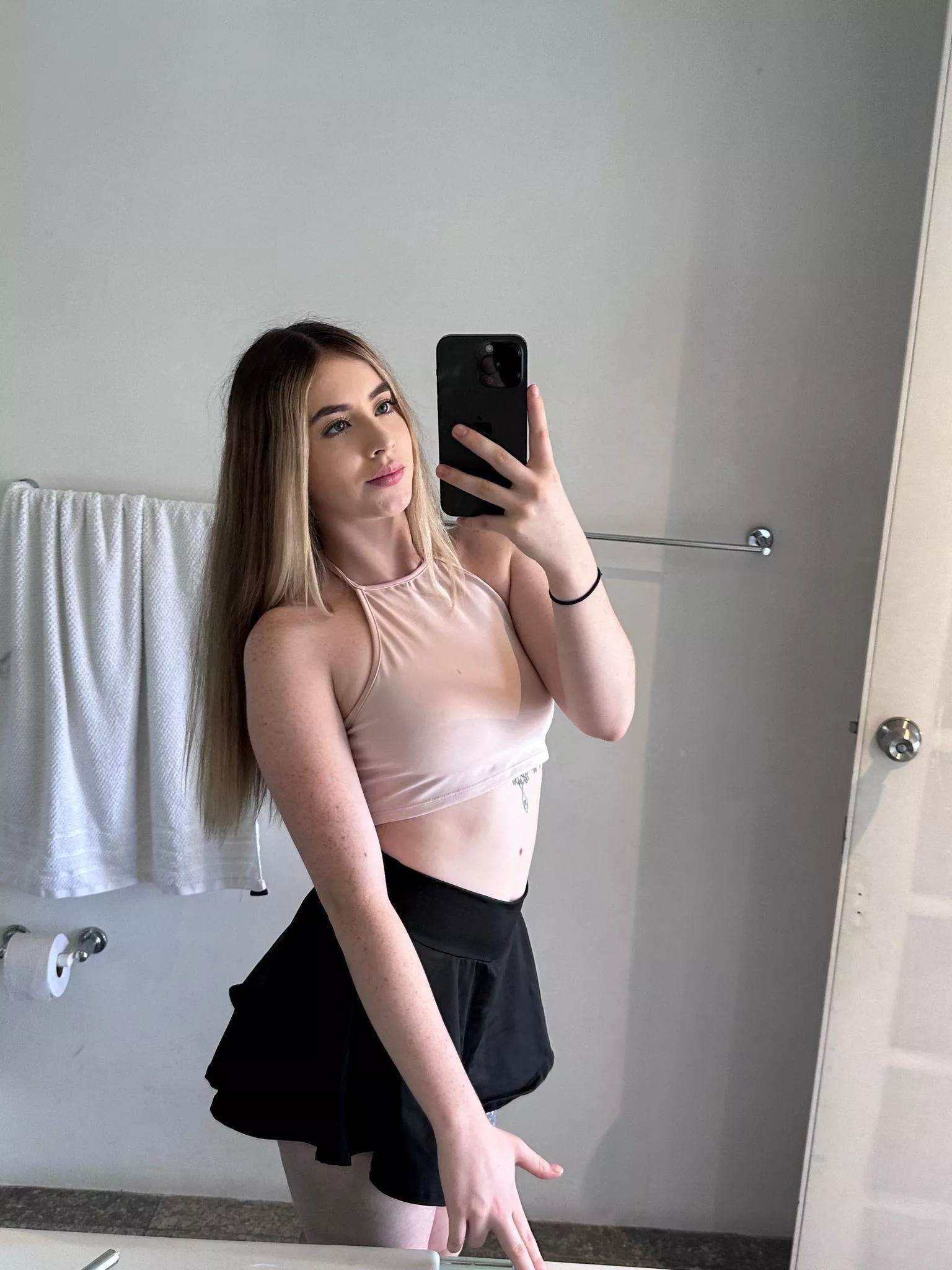 Mirror selfie magic. Can you feel the vibe in this snapshot. F19