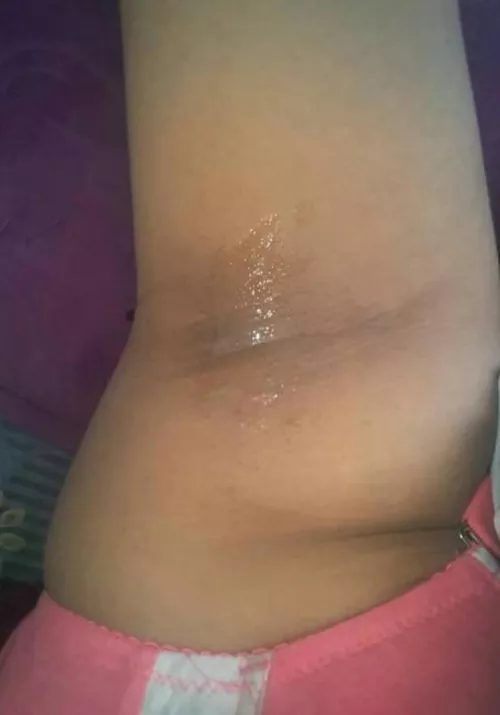 My roomie has turned the heater on full from her room. Woke up like this🙄