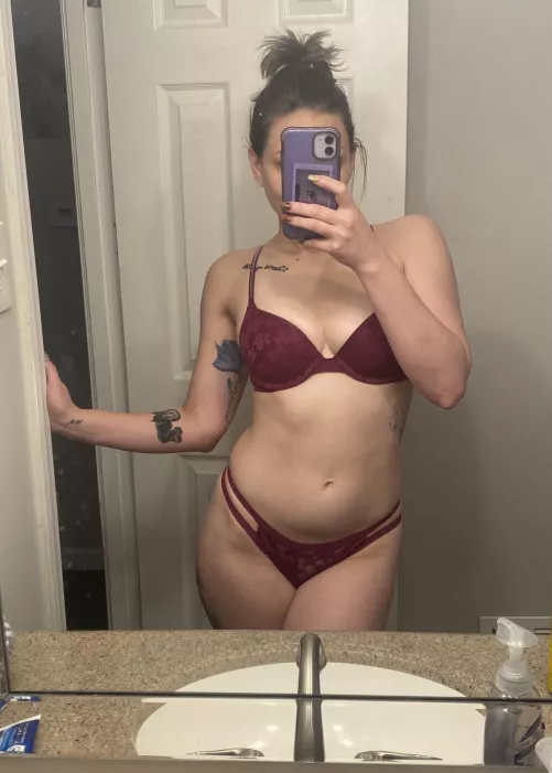 Start your week off right… with me!