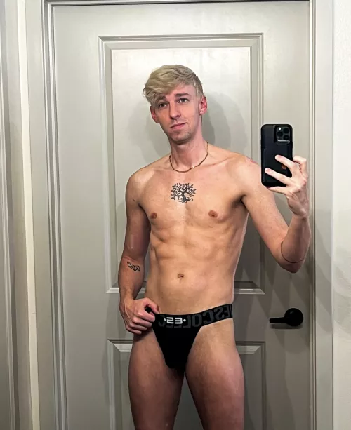 The black ES is always a go-to on a Monday