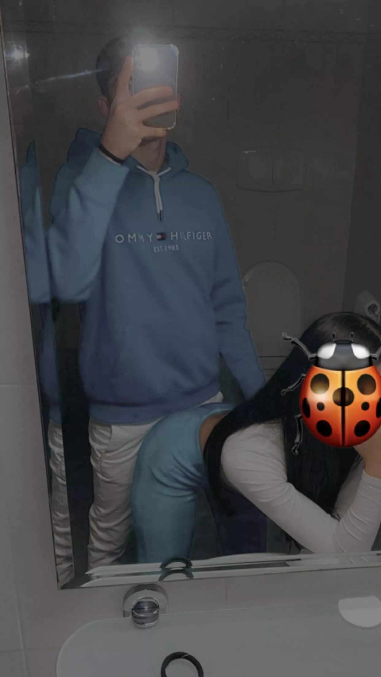 vill du se mig bli knullad? skriv privat🫢😈😘