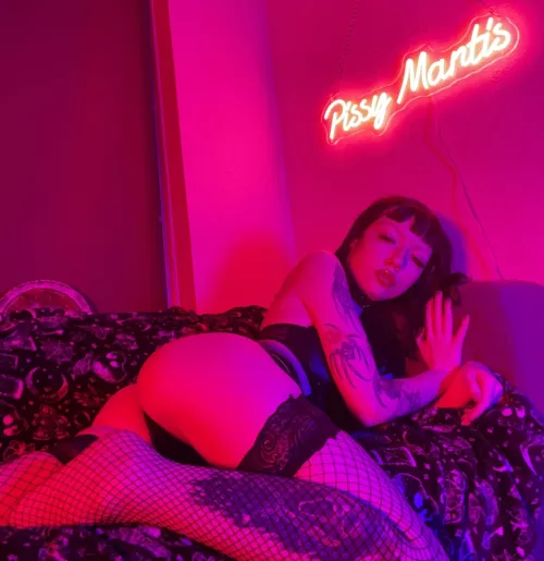 Waiting to be fucked in my boipussy🥱🥵