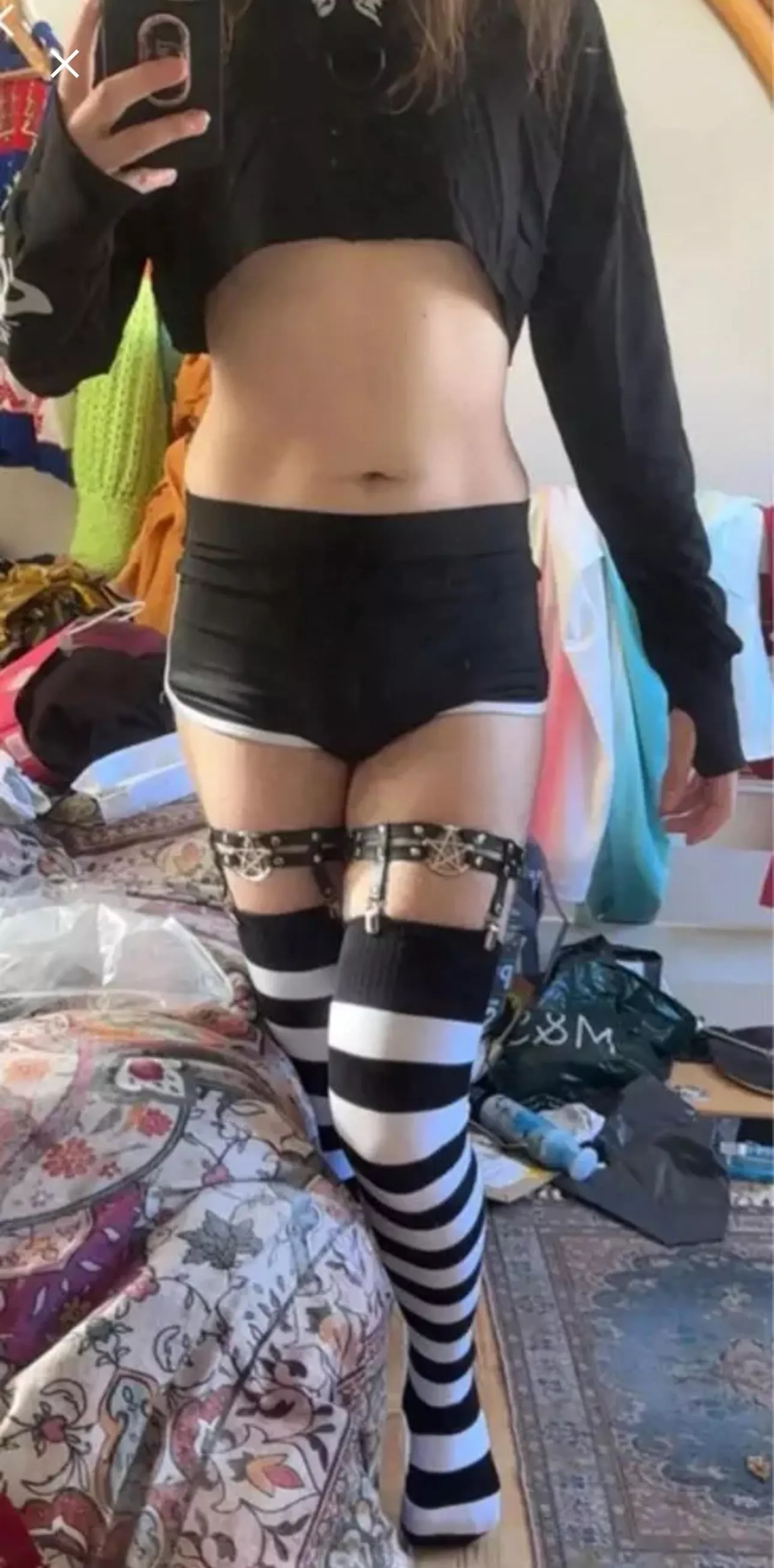 Wanna help me tidy up my room? 🥺🥺🙈