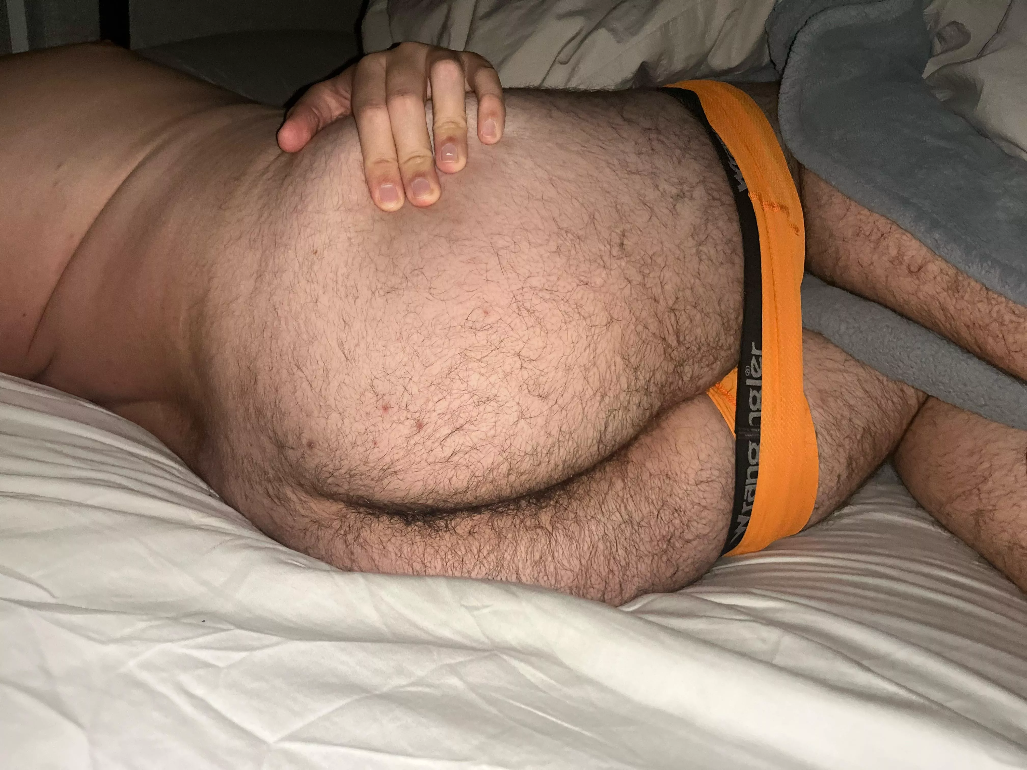 Would you eat my hairy ass?