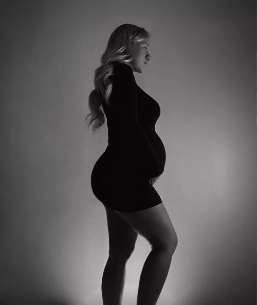 Bailey recently had a baby, she will return shooting soon! (not mainstream)