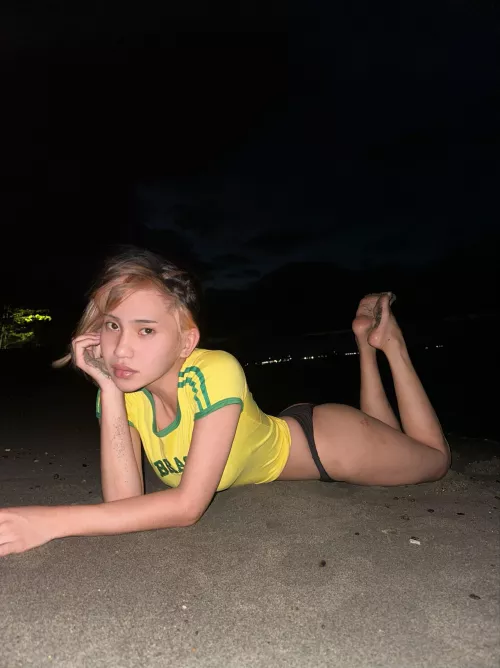 Beach with me at night 🖤