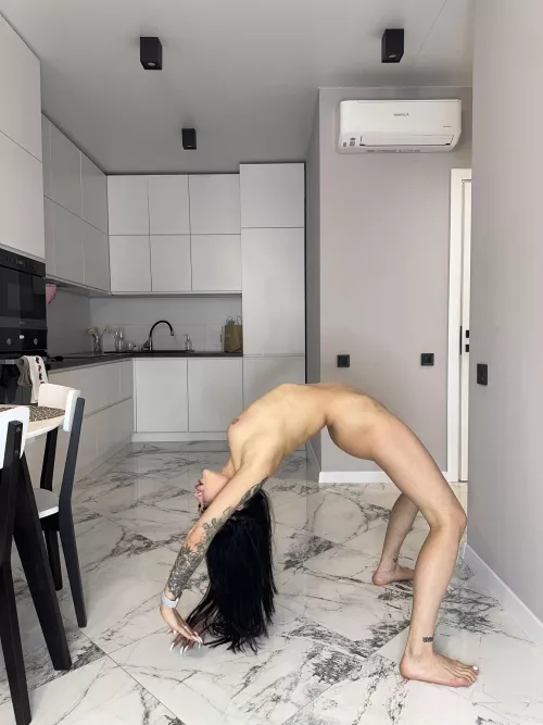 I'm your table for tonight's dinner