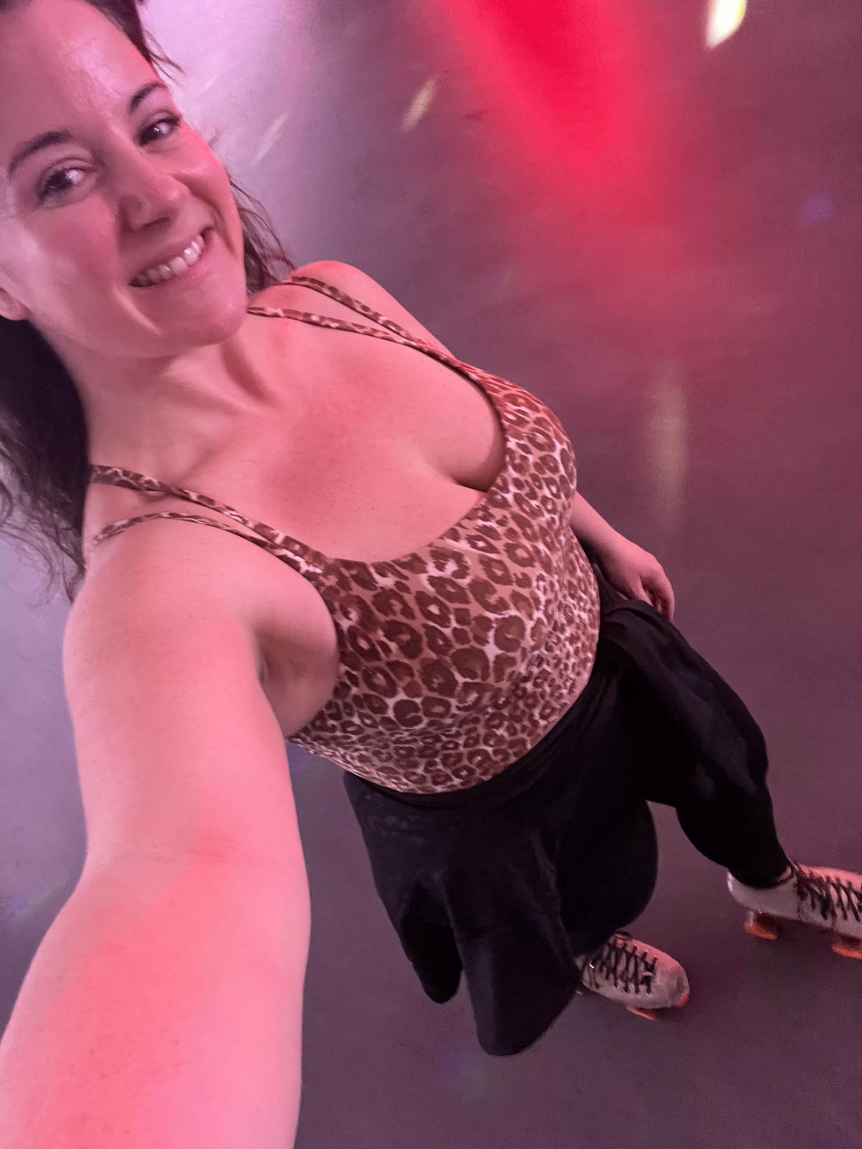 Come skate with me babe!