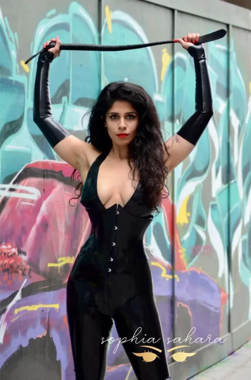 Corsets make me happy😈