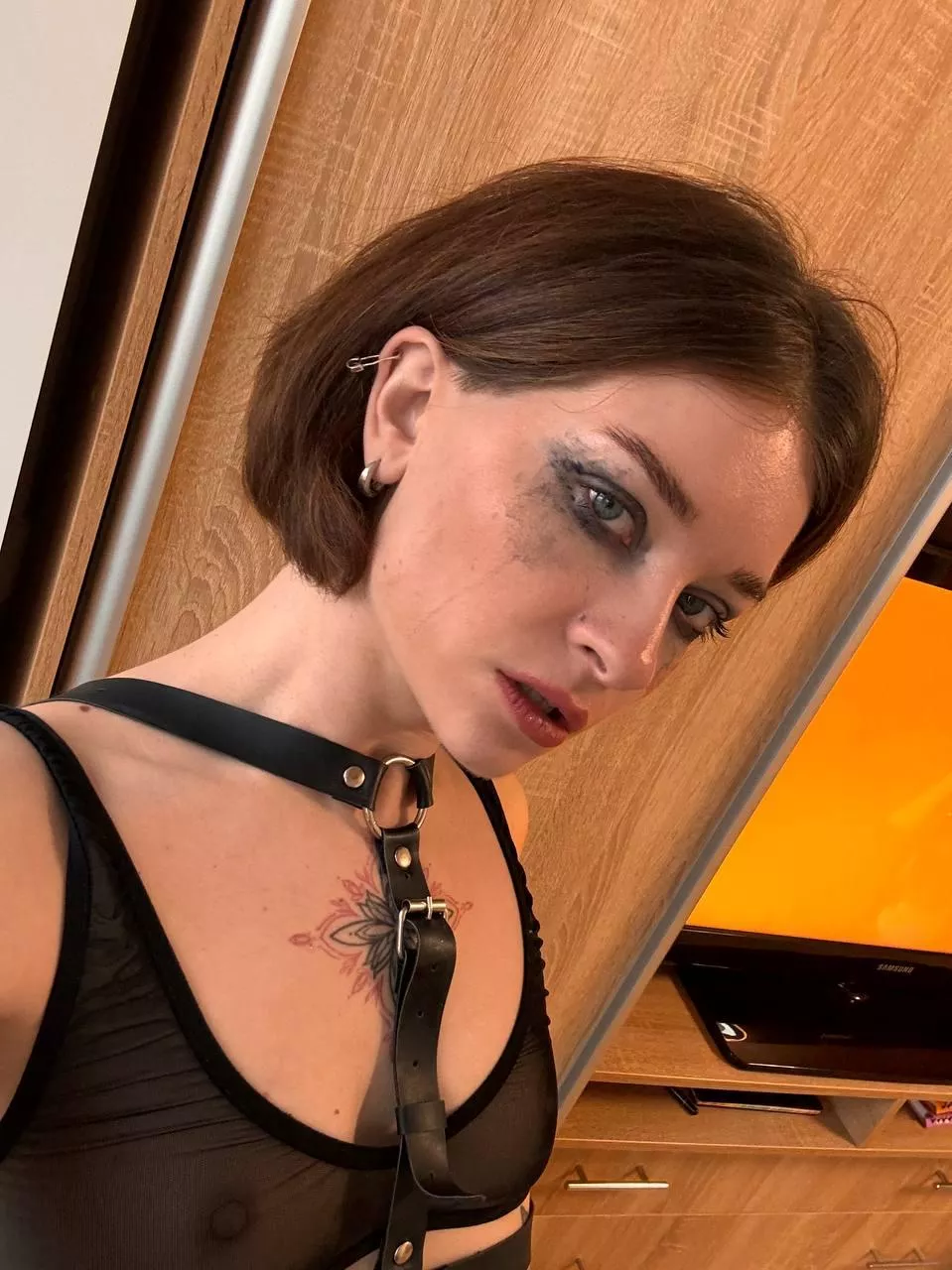 I'm ready to be an obedient girl for you [F]