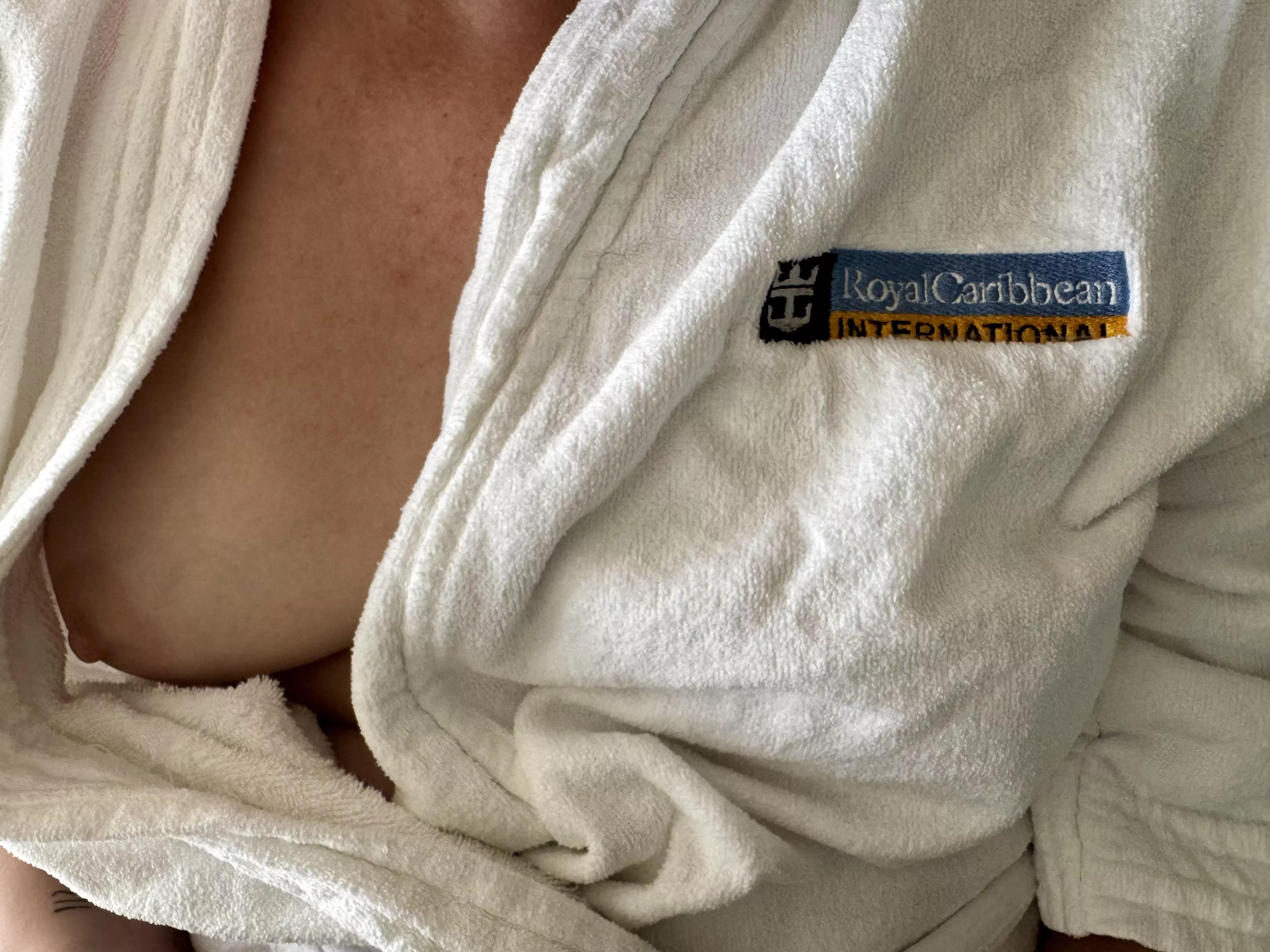 Think Royal Caribbean would like this kind of publicity?