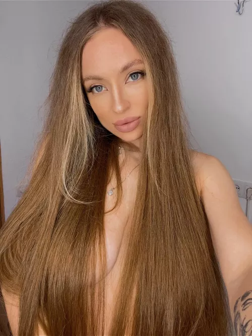 Unfortunately, I wasn't wearing panties. I can't show how long my hair is