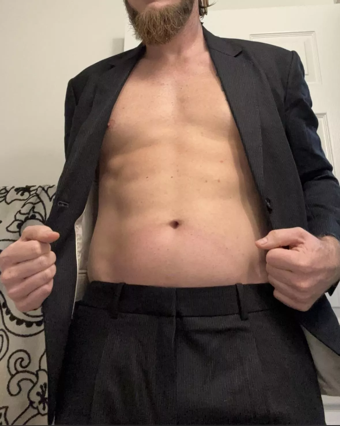 38 M 8 inches seeking hot wives or a couple for a spit roast