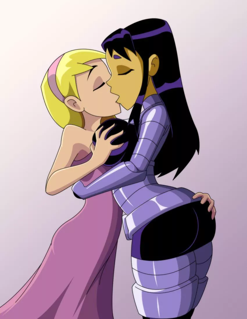 Blackfire X kitten making out [JustAnotherRavenFan]