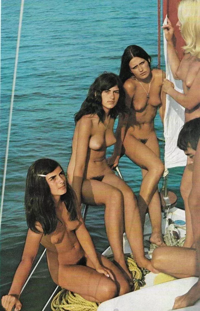 Boat Bush club 🤪😆💪