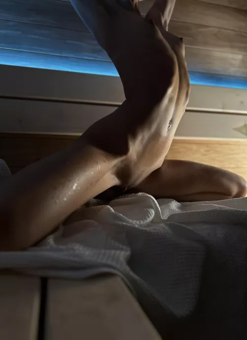 Feel my cage under your fingers