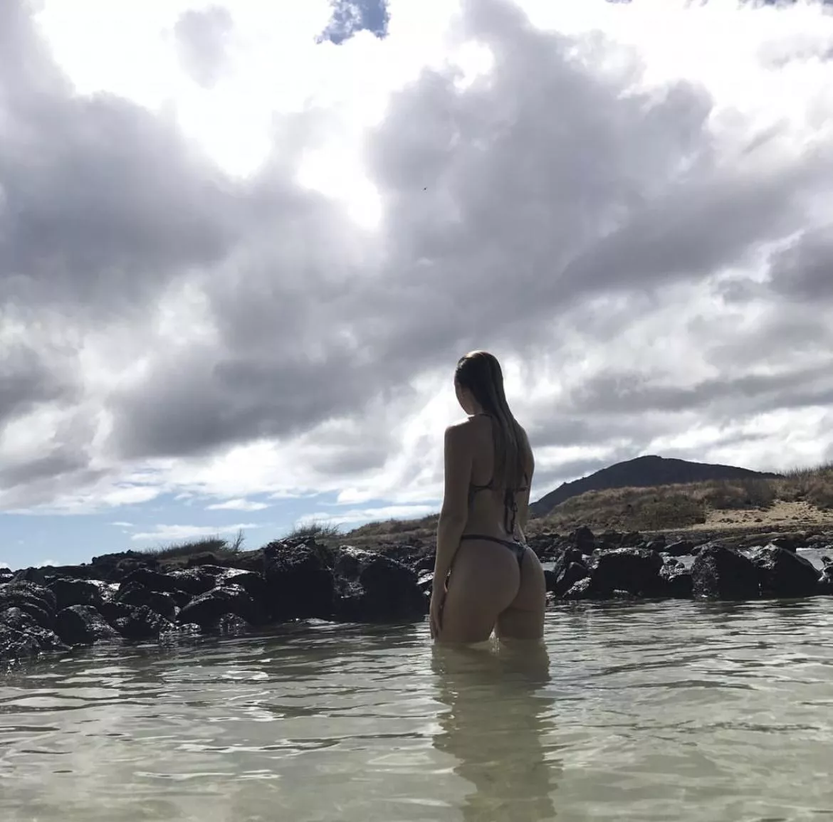 I'd let you play with my wet body