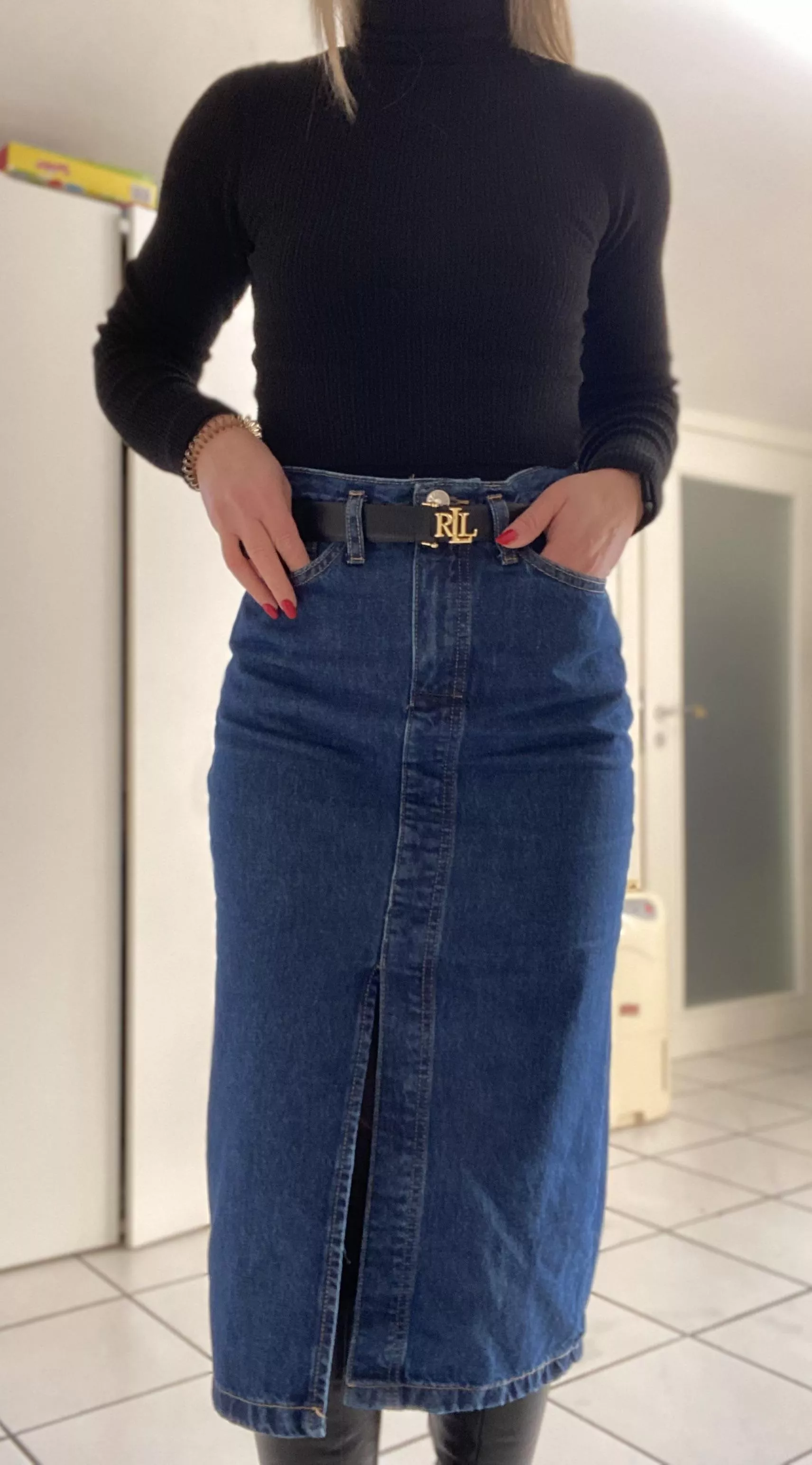 Pencil denim skirt