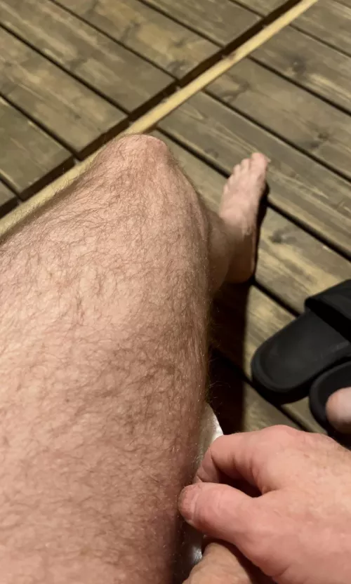 The crowd always grows I just close my eyes & relax