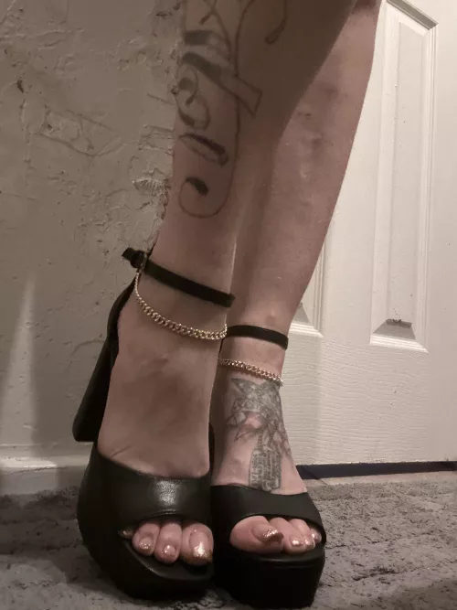 Are you sucking them or fucking then 💅 💦💦🍆