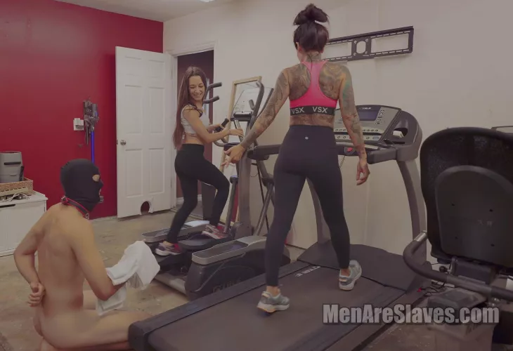 Even a simple workout session can be the perfect opportunity to impart lessons on male inferiority, and the obsolescence of the male gaze.