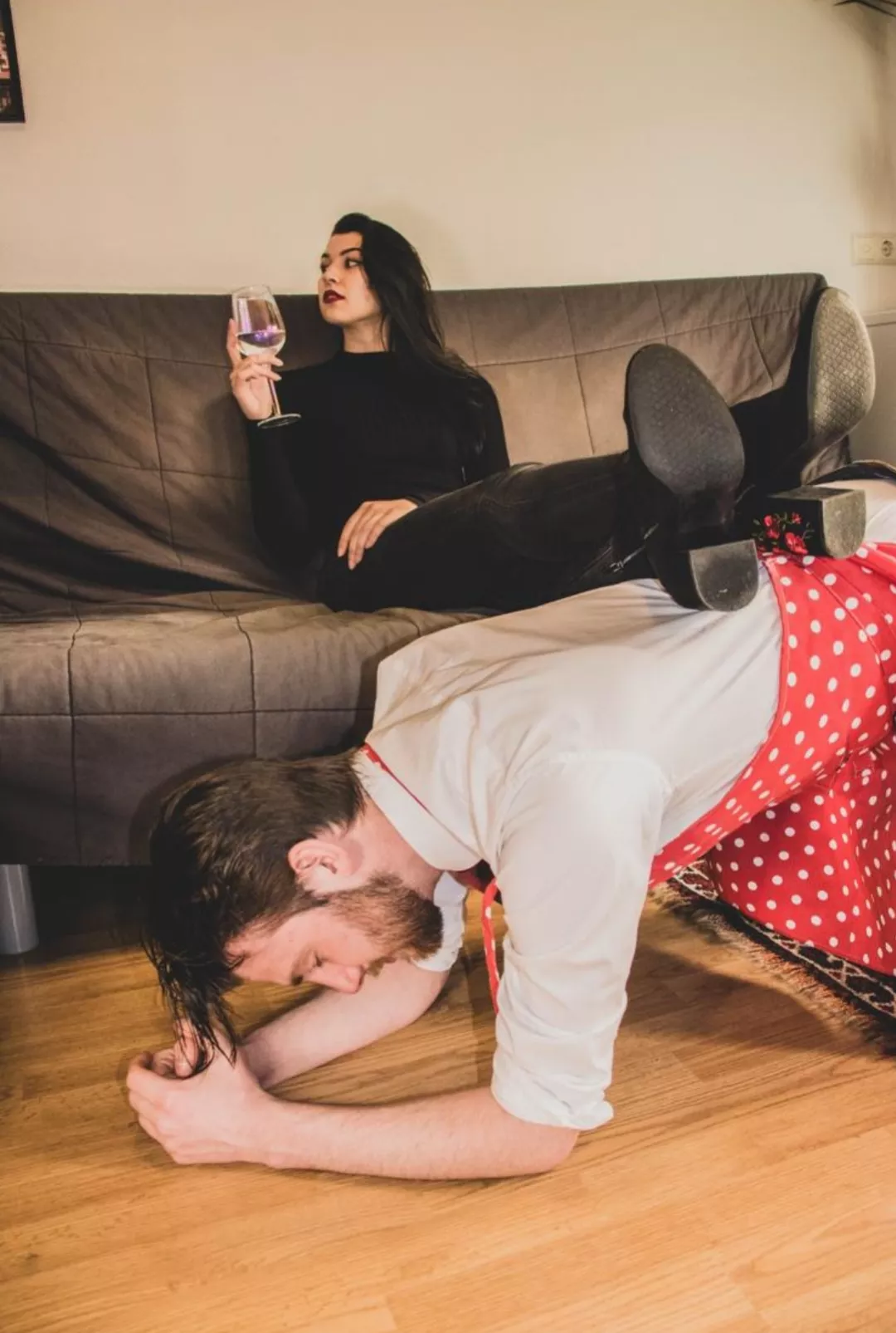 From chess player to footstool