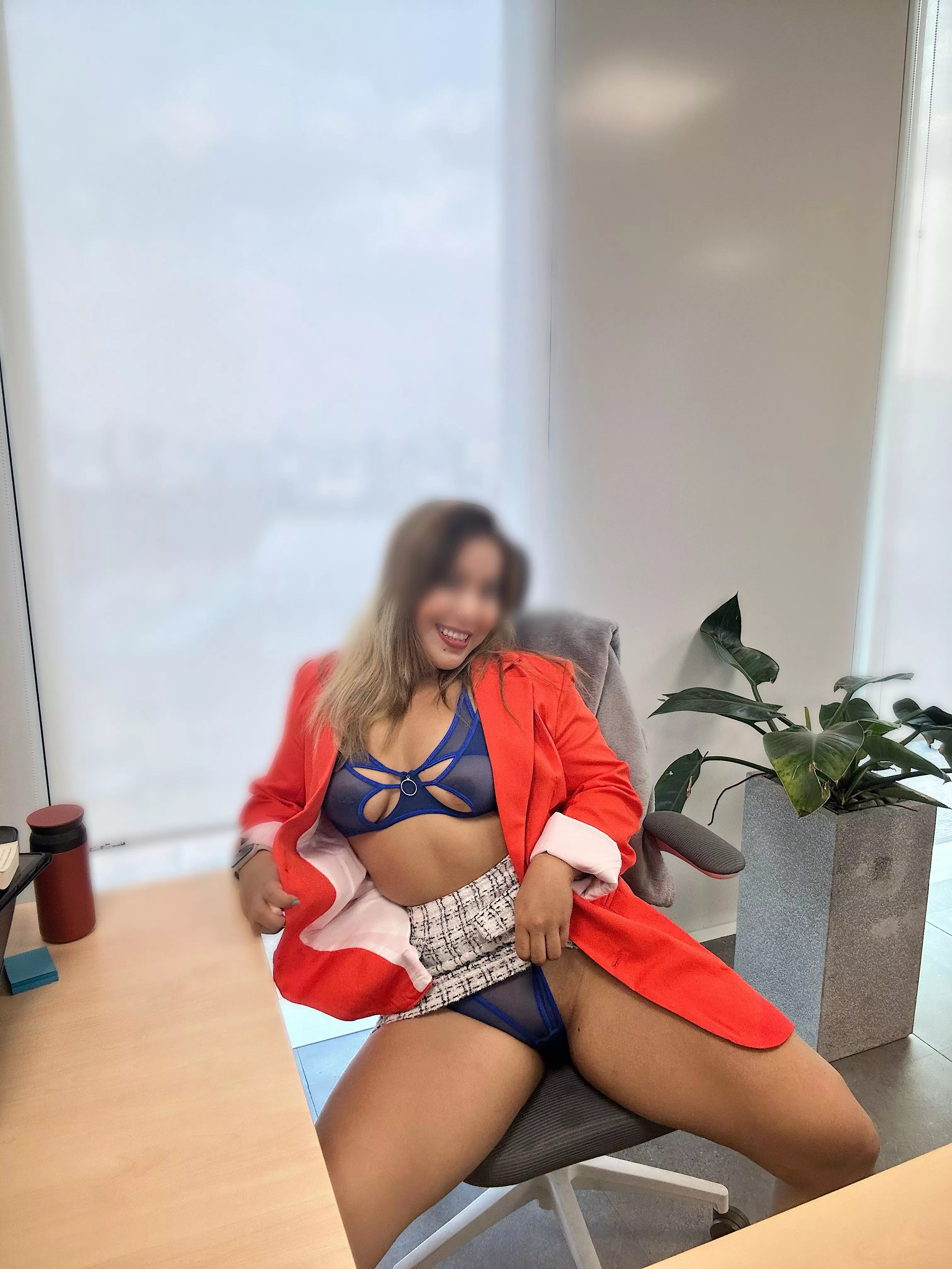 I don’t think the chair is too happy today 🚱