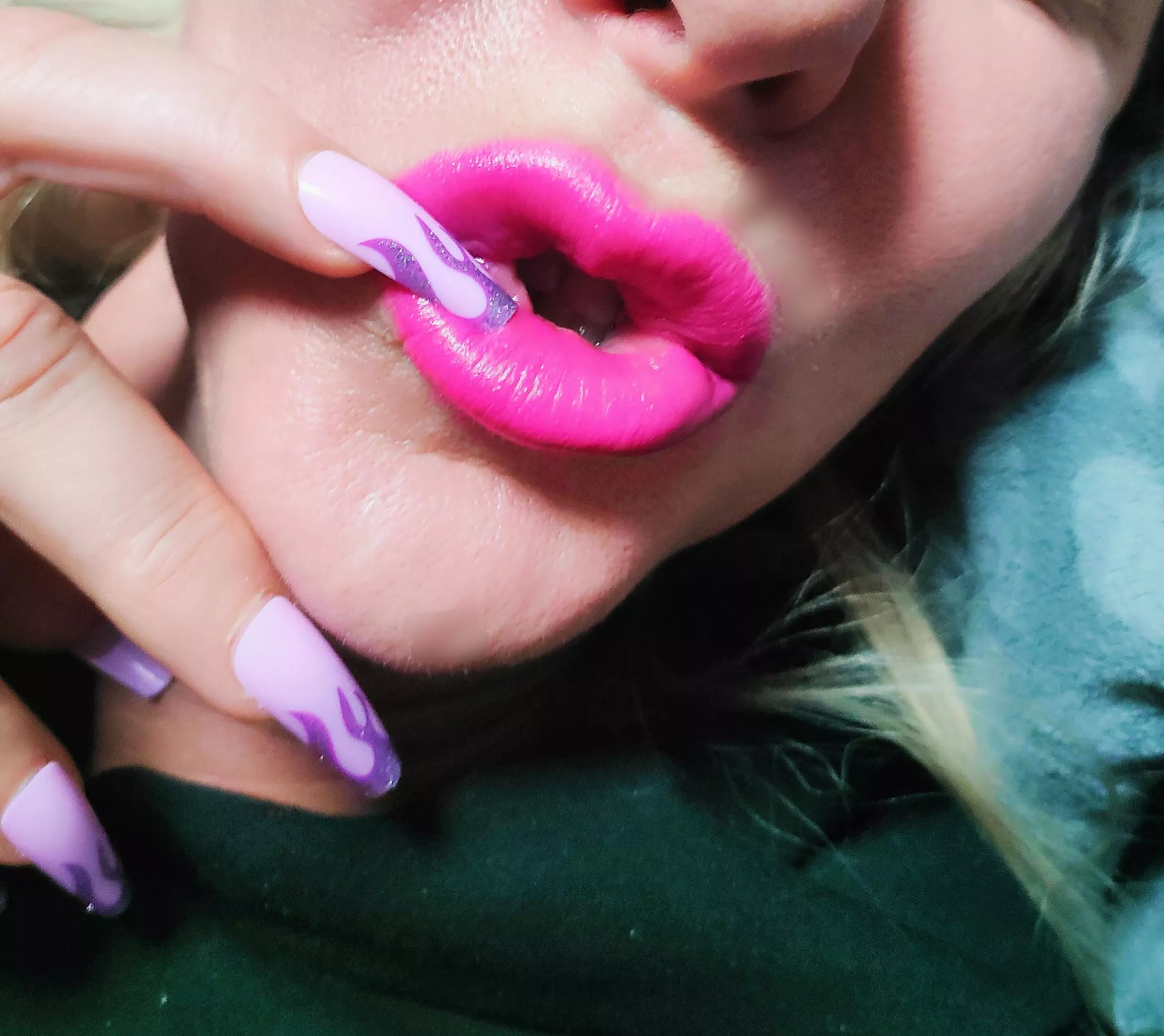 I love pink like a barbie doll. Do you love size and color? Please rate