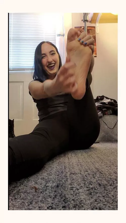 My big goth soles are super ticklish, shame K have nobody to tickle me