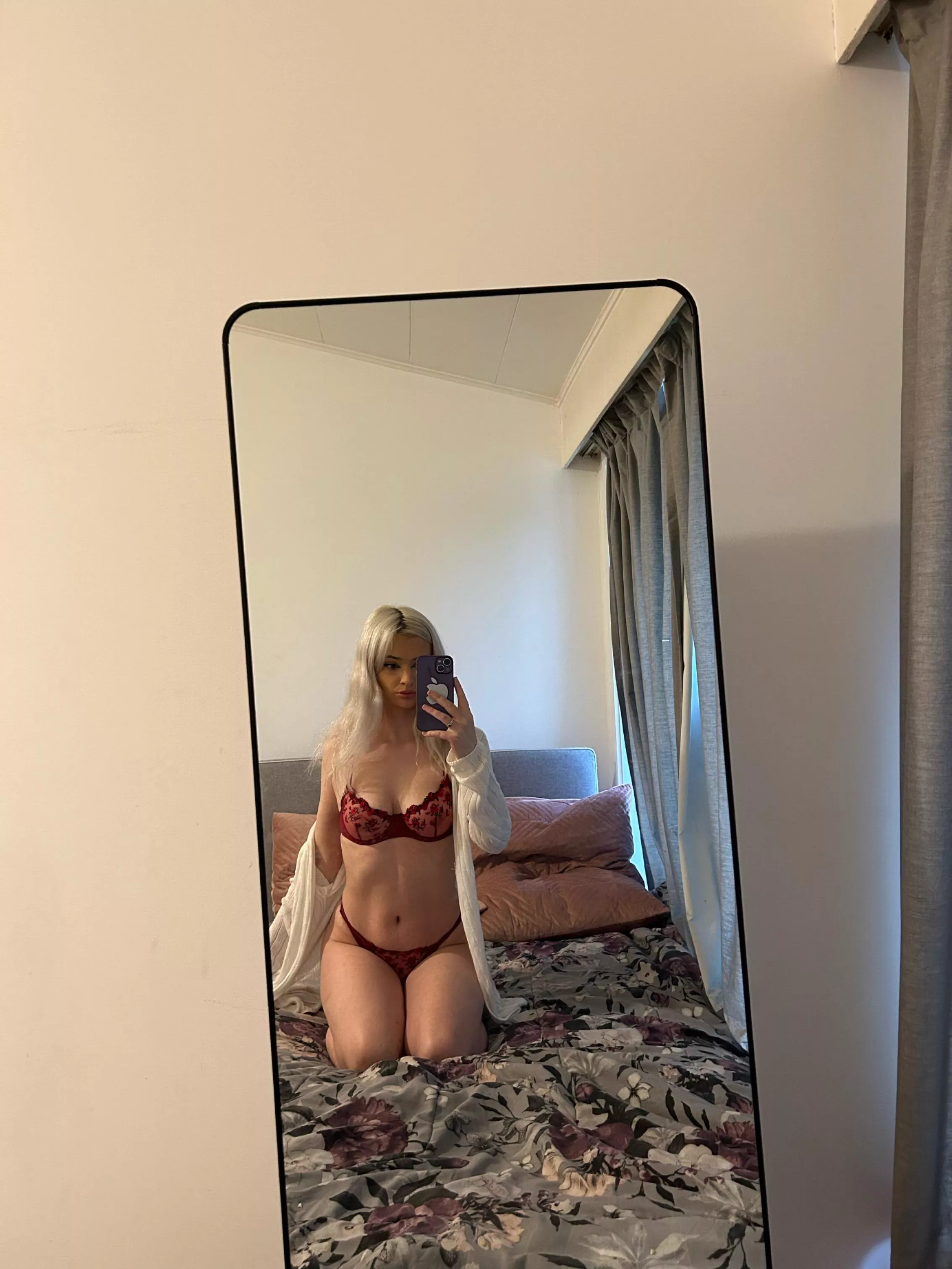 The prettiest blonde of them all