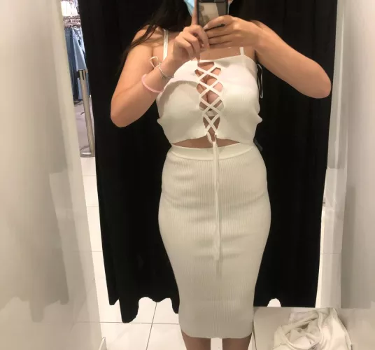 this dress is so tight like my pussy lol