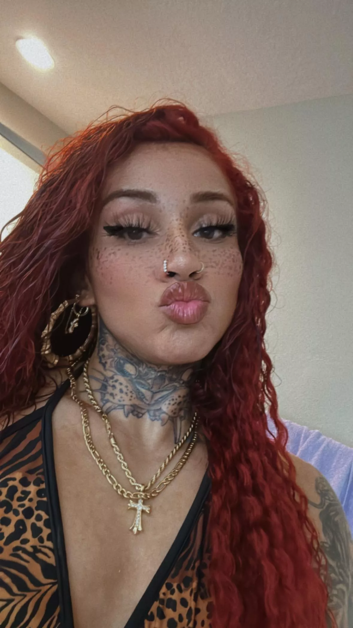 [IRTR] Would you take a kiss on a freckled redhead like me?