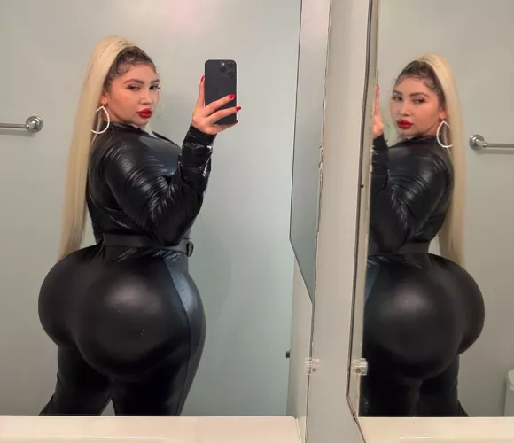 On another level!!🍑🍑🍑