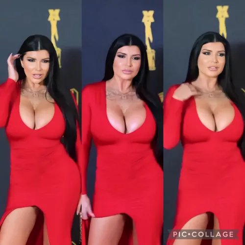 Romi Fucking Rain 🤤 She’s still got it Elite Pornstar ❤️❤️💋