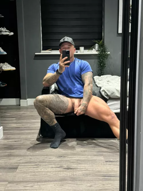 Who wants come round my place to get revenge on my cheating bf