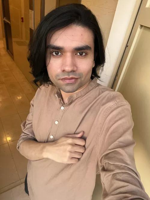 28, Would love to have a clingy friend