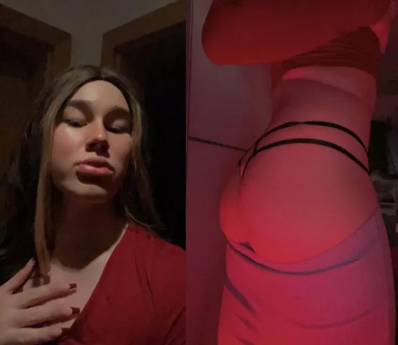 I let you decide where to cum, on my face or in my ass🤭 19y/o