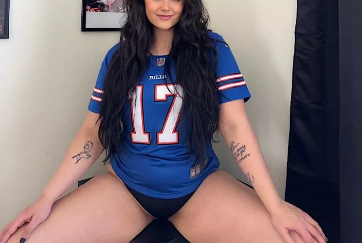 I’ll spread for Josh Allen 💙🏈❤️ Go Bills!