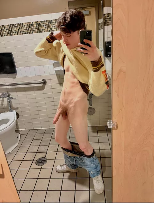 Letting my cut hang freely in public ;)