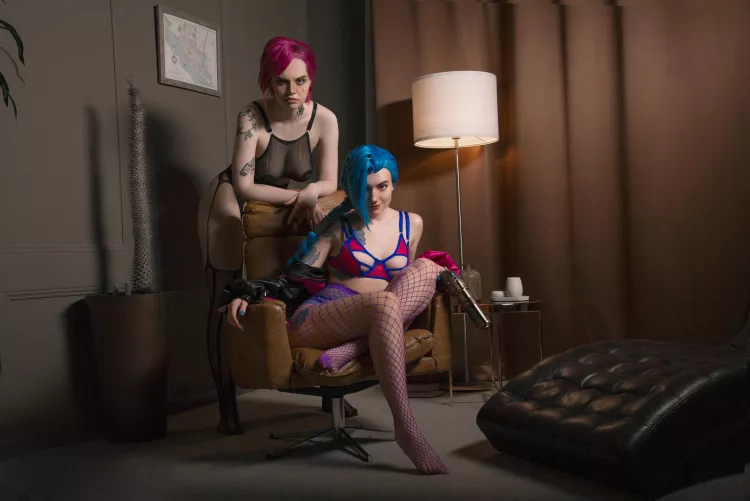 Jinx (CarryKey), Vi (Yatochka)