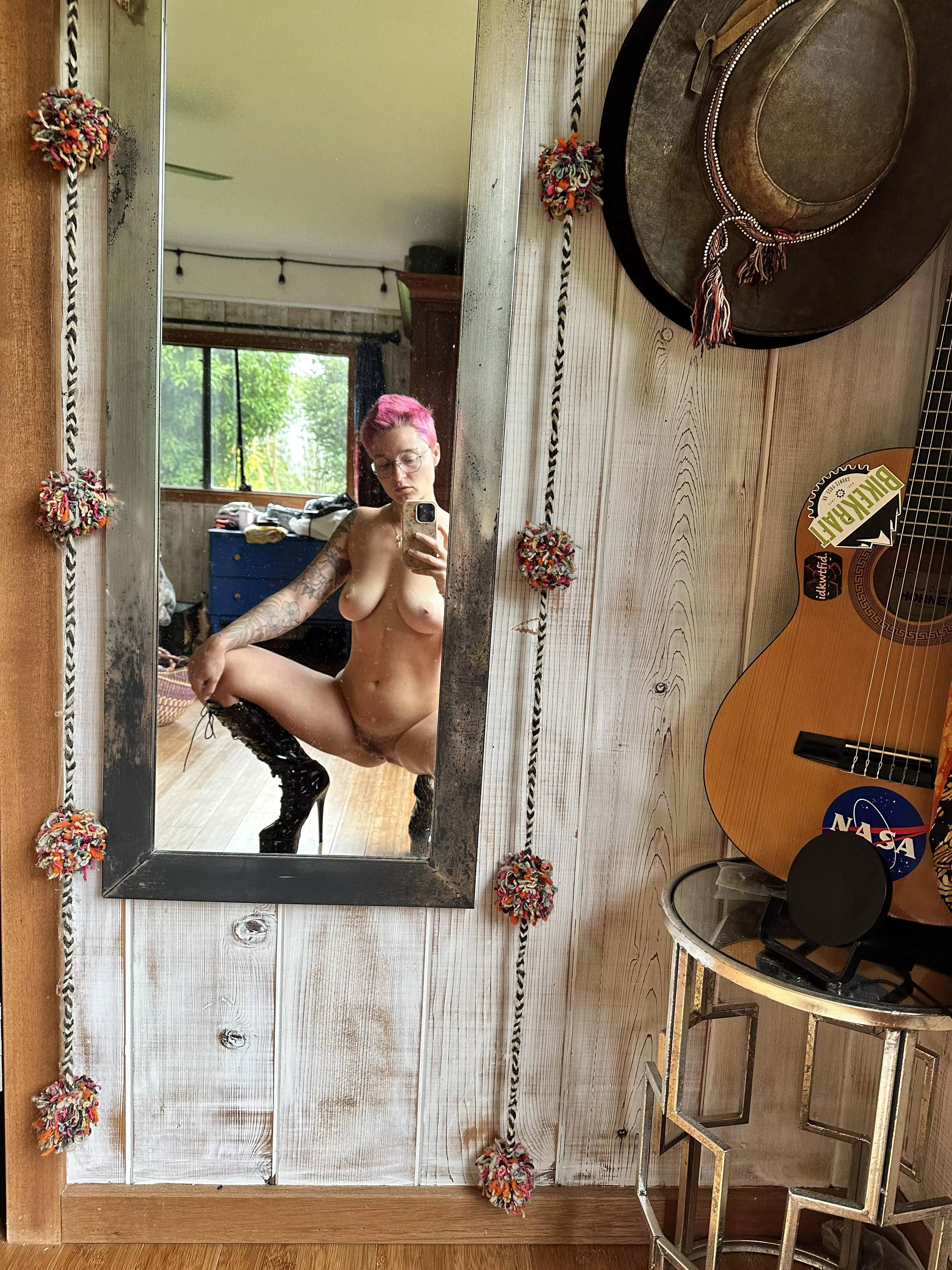 Just some new boot goofin