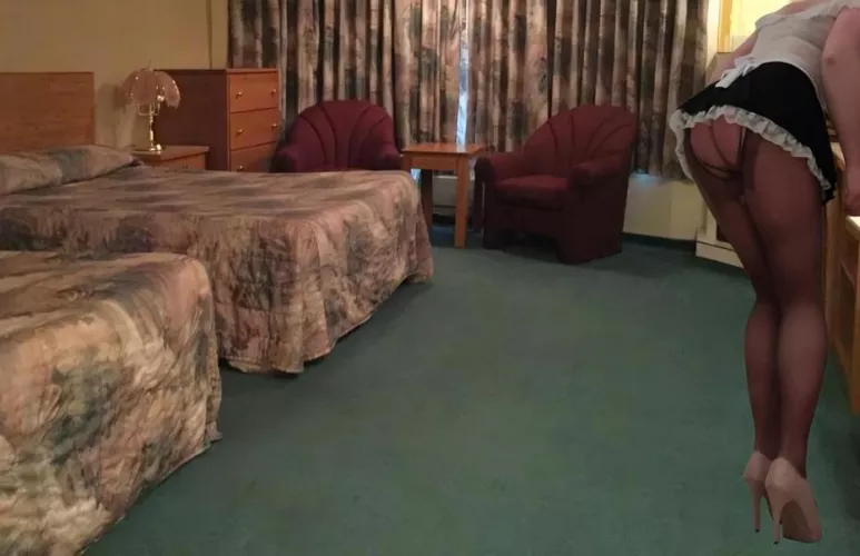 The fear and excitement when he knocks on the hotel room door.😳