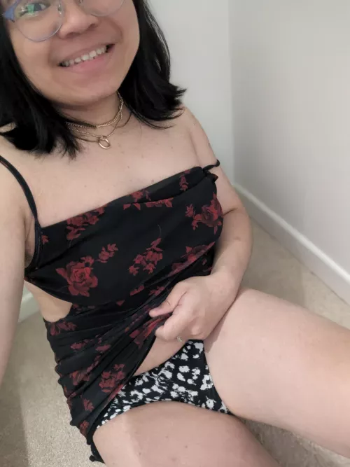 Underneath the dress (F26)