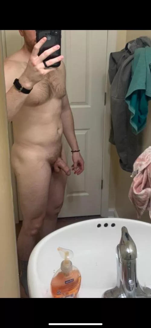 32m looking for a down to earth snap chat bud to swap pics and jo with