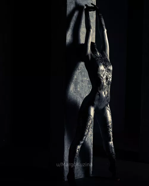 Acrylic bodypaint by Theabstracter on me